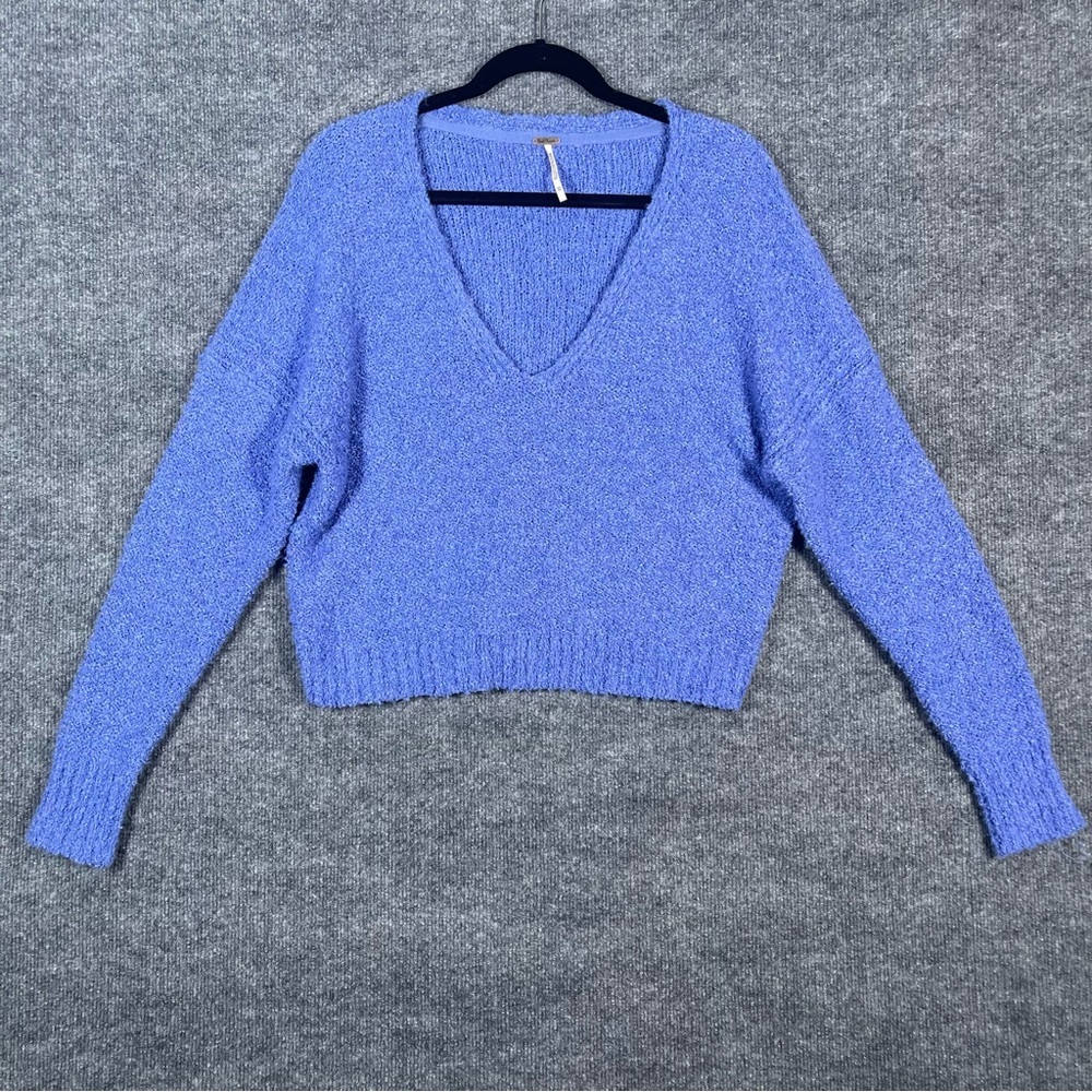 Free‎ People Oversized XS Crystal Periwinkle Blue Finders Keepers VNeck Sweater